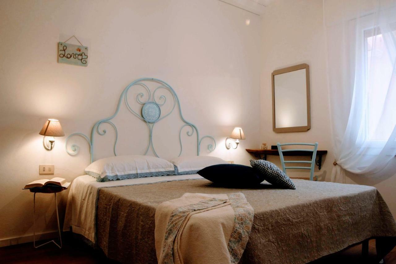 Grande Casa Al Mare Le Verande Санта-Мария-Наварезе Экстерьер фото