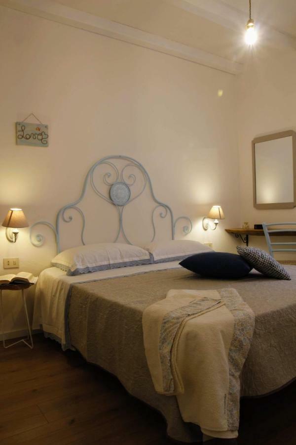Grande Casa Al Mare Le Verande Санта-Мария-Наварезе Экстерьер фото